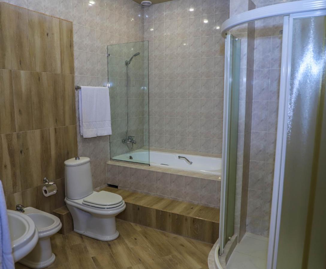 Araks Hotel Complex Gyumri Exterior photo