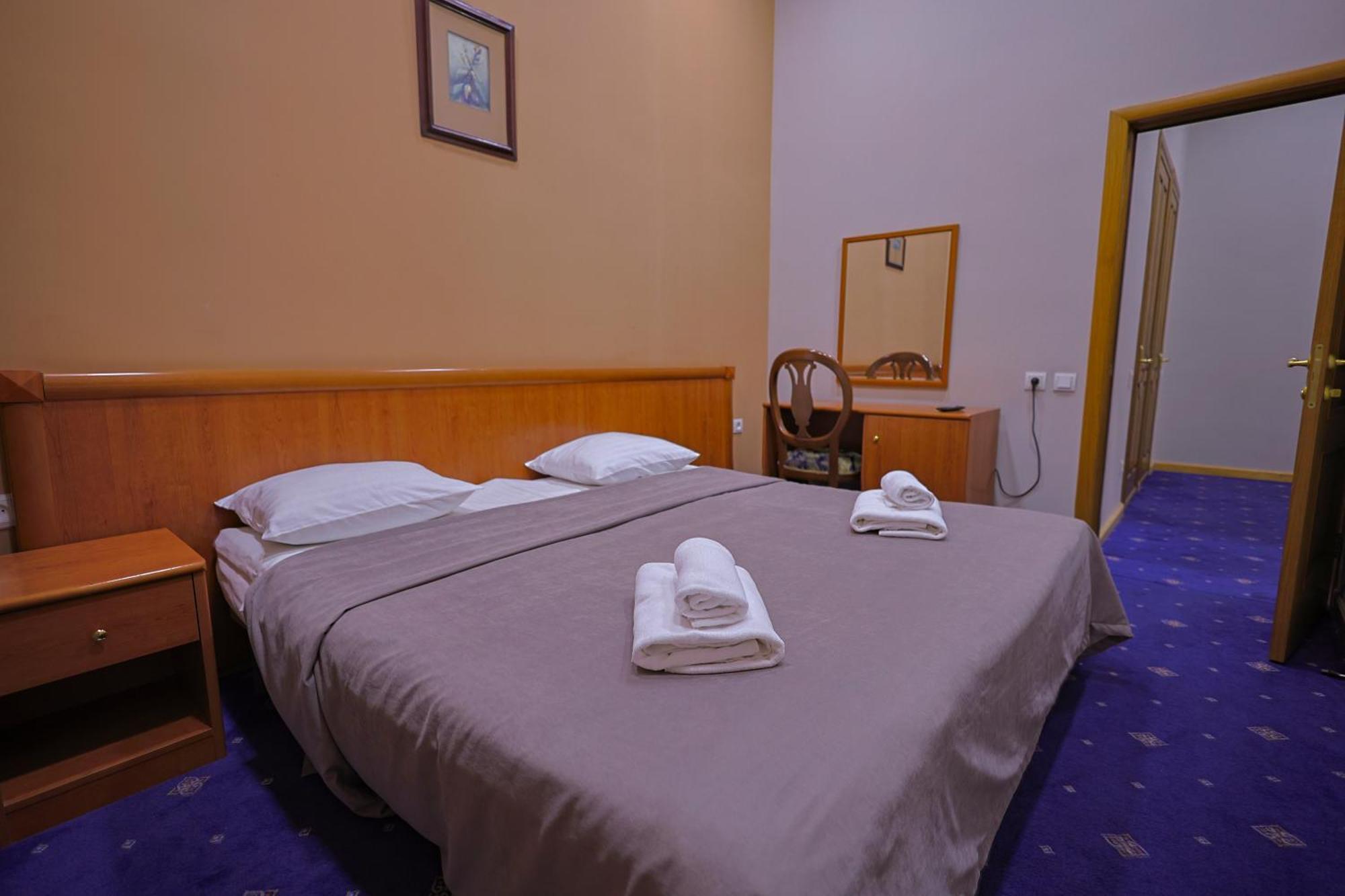 Araks Hotel Complex Gyumri Exterior photo