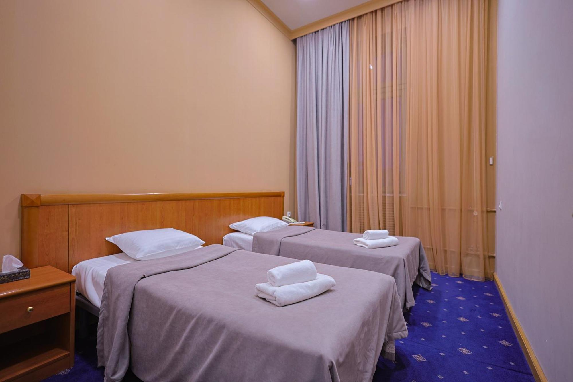 Araks Hotel Complex Gyumri Exterior photo